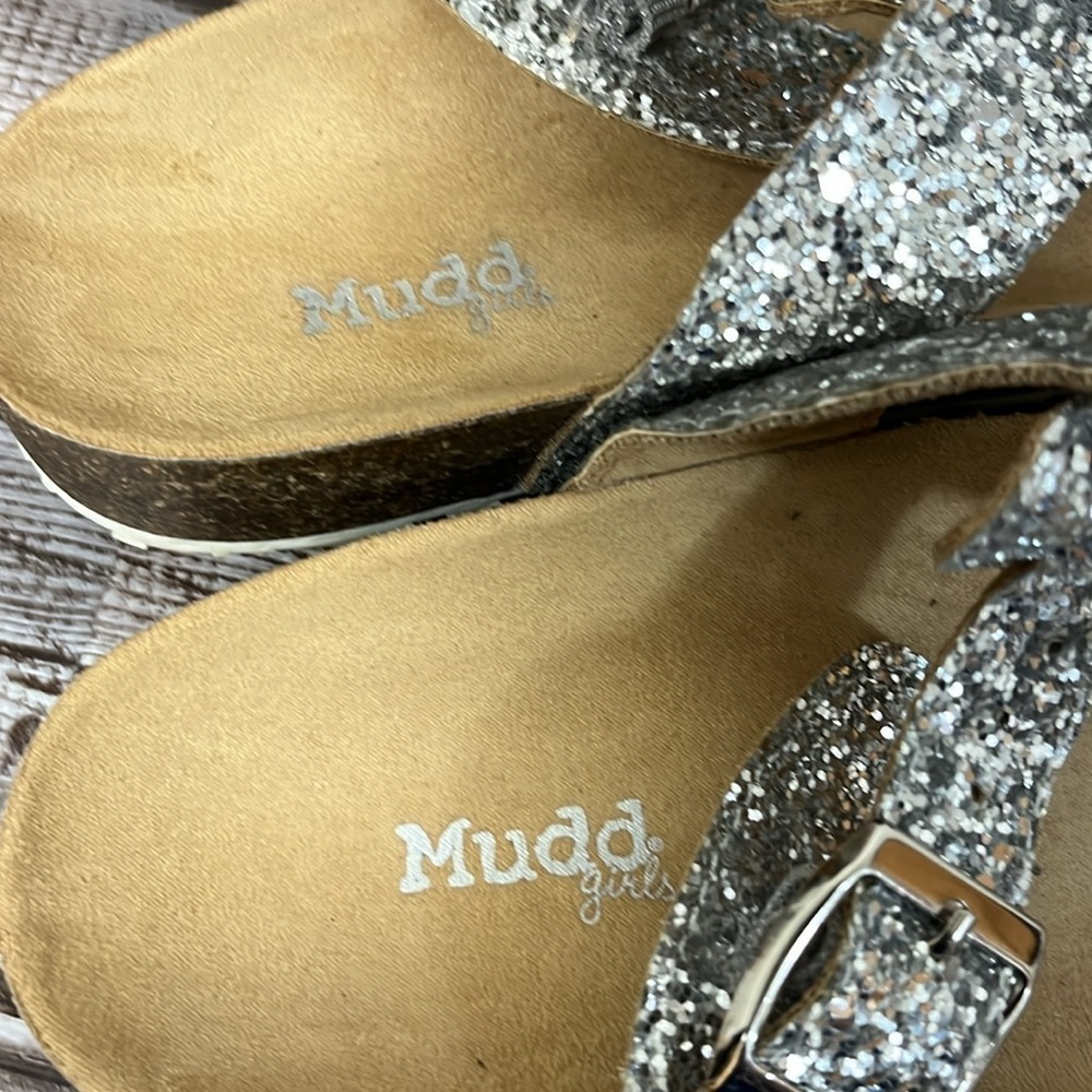 Mudd Silver Glitter Thong Sandal Big Girl size 5 Women’s size 7 - Picture 11 of 13